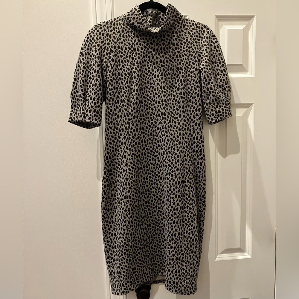 EUC Carlisle Black & Gray Animal Print Lined Sheath Mock Turtleneck Dress (4)